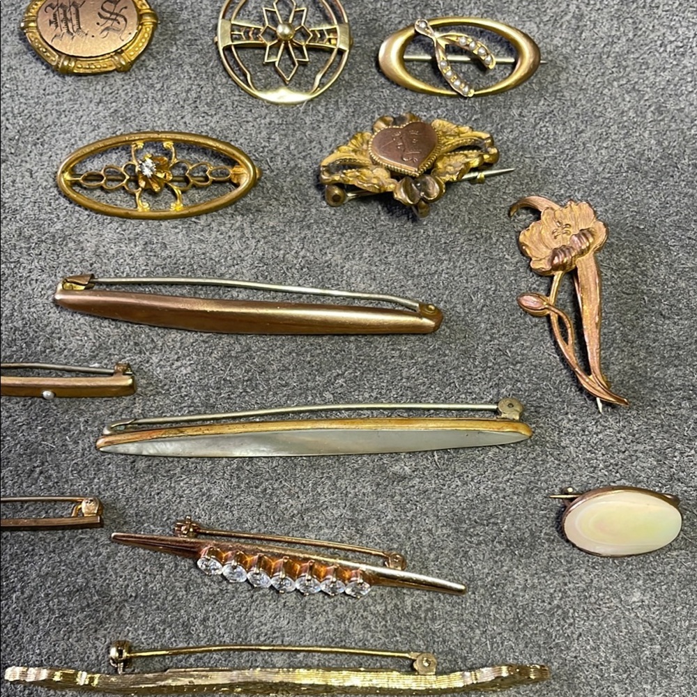 Lot of Vintage Bar Brooches and Scatter Pins - Picture 3 of 10